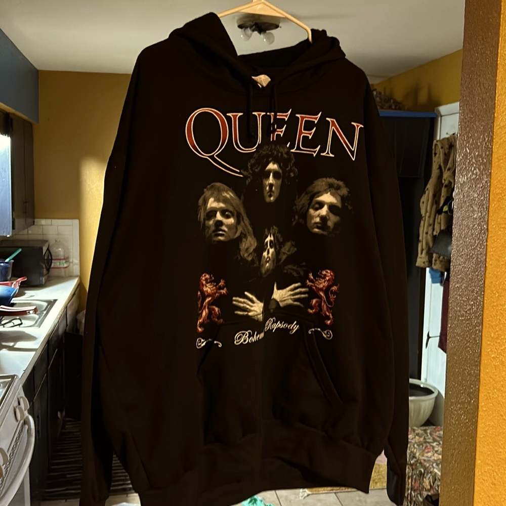 Queen Bohemian Rhapsody Black and Red 2XL hoodie
